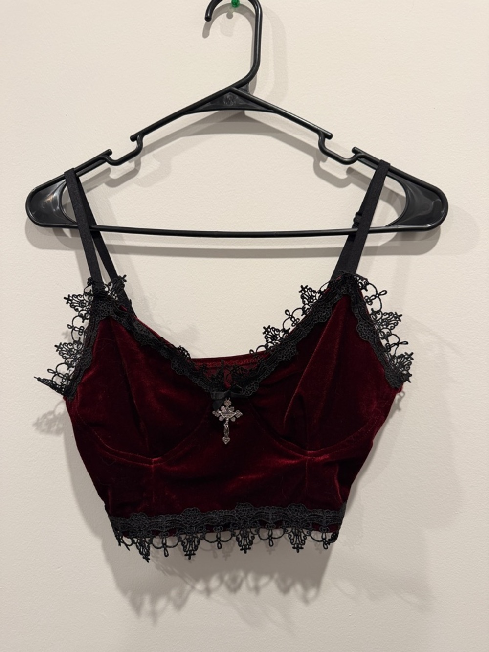 Gothic Velvet Lace Cropped tank top in Deep Wine